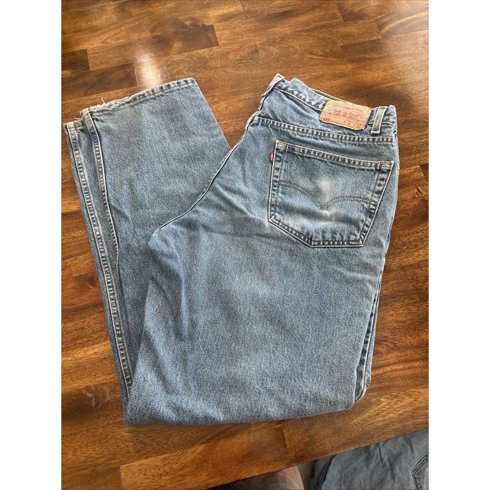 Levi's 550 Relaxed Fit Jeans Men's Size 40x34 Medium Wash Blue Y2K Classic Denim